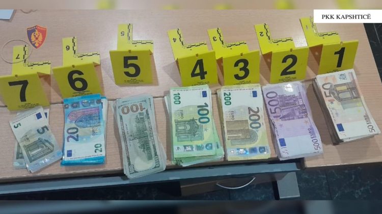 Tentoi të nxirrte rreth 30 mijë euro nga Kapshtica, nis procedimi penal për 50-vjeçarin turk