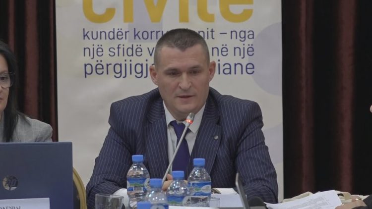 “Kanë premisa për të kryer veprime korruptive”/Dumani: Shqetësim i SPAK, subjektet që kanë kaluar vetingun dhe vijojnë të ushtrojnë funksionin