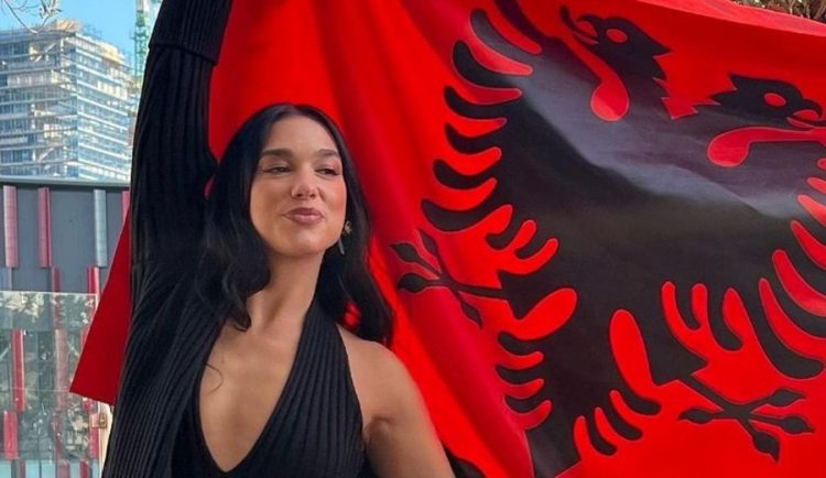 Dita e Pavarësisë, Dua Lipa uron Shqipërinë me vargjet e himnit kombëtar