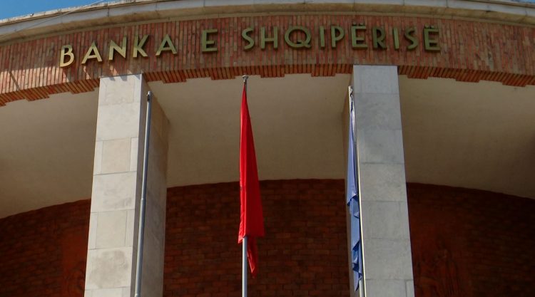 Banka e Shqipërisë: Kreditimi për ekonominë, rritje në Janar-Tetor