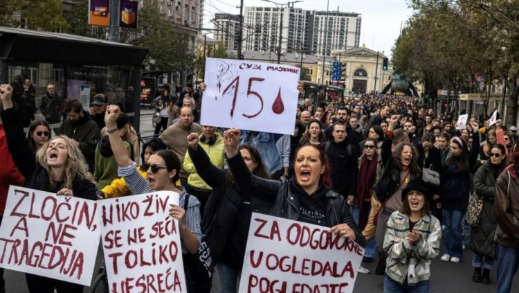 Ministri serb i transportit jep dorëheqjen pas shembjes së çatisë që shkaktoi 14 viktima