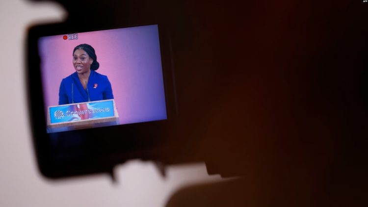 Liderja e re e konservatorëve në Britani premton “të vërteta të hidhura”