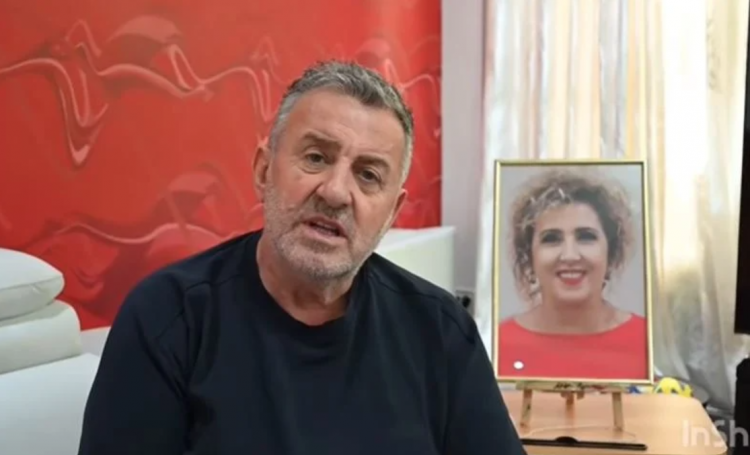 “Na ke lënë syrin me lot, na thau shpirtin…”, Agron Llakaj dedikim prekës në 6-mujorin e ndarjes nga jeta të bashkëshortes 