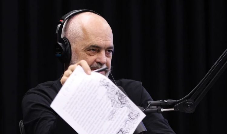 “Kur i kam duart me baltë e ngjyra s’e prek telefonin”, Rama flet si artist: Futem në “shpellë” dhe bëj detoks 