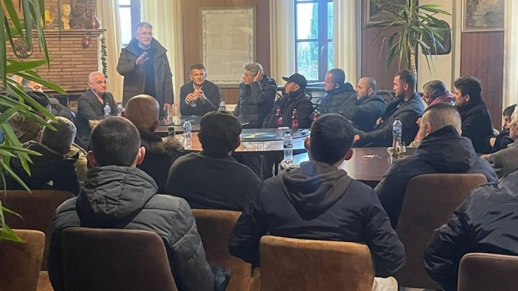 Gjekmarkaj takime në Mirditë: PD po riorganizohet fuqishëm për betejat që na presin