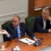 Deputetja e PD hodhi aromatizues në Kuvend, Bardhi ironizon PS: Sa lekë u shpenzua nga SPAK për ekspertizën e Elda Hotit? 