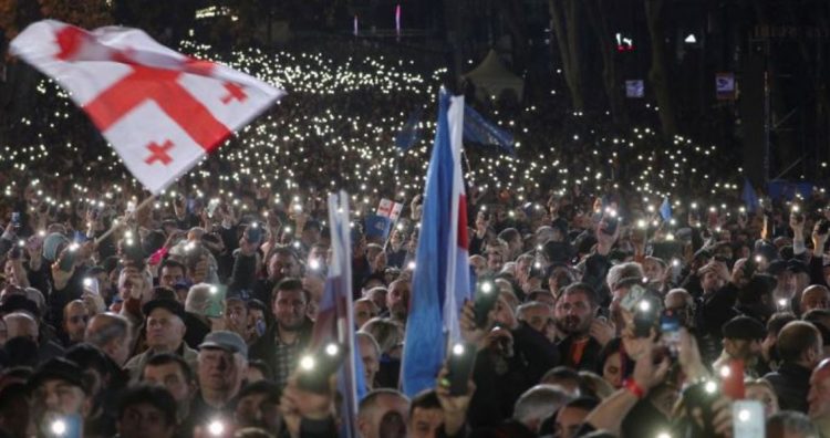 Gjeorgjia pezullon bisedimet për anëtarësimin në BE deri në 2028