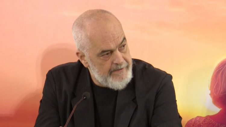 Takim me pensionistët, Rama për gazetarët: Ata që shfaqen në televizor janë sharlatanë, ju jeni analistë…