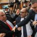 Kriza politike në Serbi: Përleshje në rrugë e në Parlament