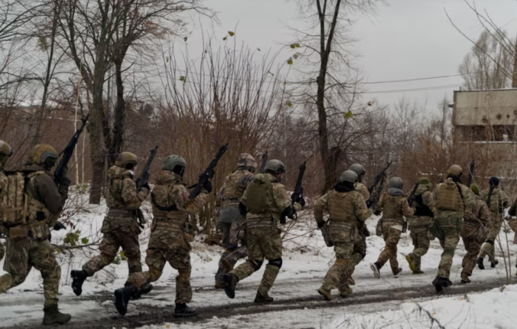 Shtetet e Bashkuara i kërkojnë Ukrainës të rrisë mobilizimin ushtarak për të luftuar Rusinë