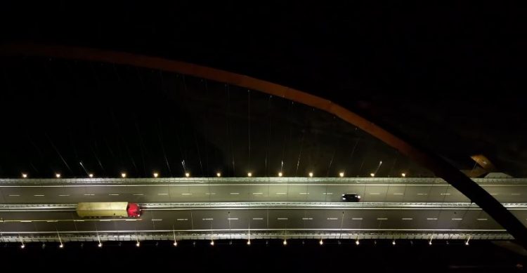 Kryeministri Rama ndan pamjet e urës në Kukës dhe ironizon kritikët: Na shani sa më shumë se plas syri i keq