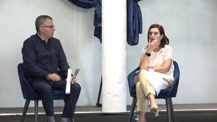 Lirohet nga detyra e Drejtoren e Përgjithshme të Teatrit Kombëtar të Operës dhe Baletit, Abigeila Voshtina