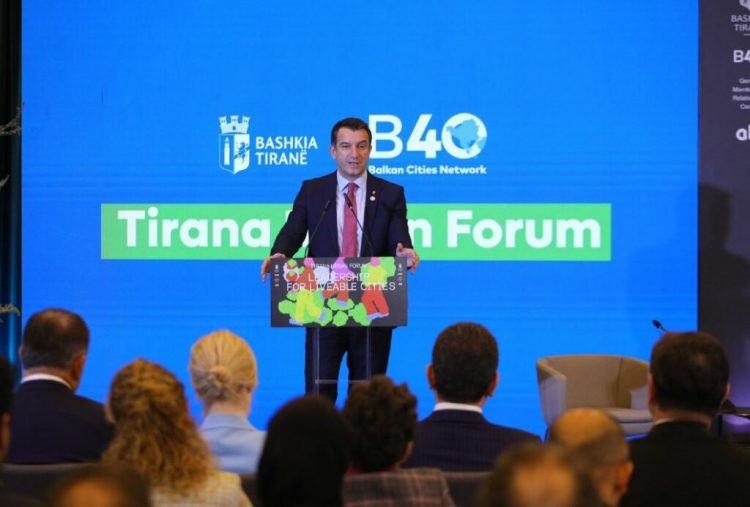 Tirana mirëpret kryetarët e bashkive të Ballkanit në Forumin Urban të B-40, Veliaj: Puna jonë e fokusuar te fëmijët