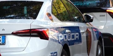 Vlorë/ Grabitën banesën e marrë me qera, shpallen në kërkim dy persona