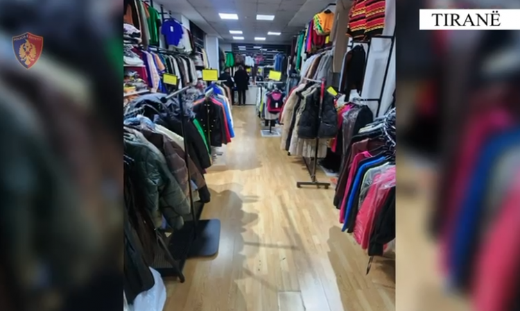 Mbi 10 ton qymyr për shisha dhe veshje kontrabandë! Shpallen në kërkim dy persona në Tiranë 