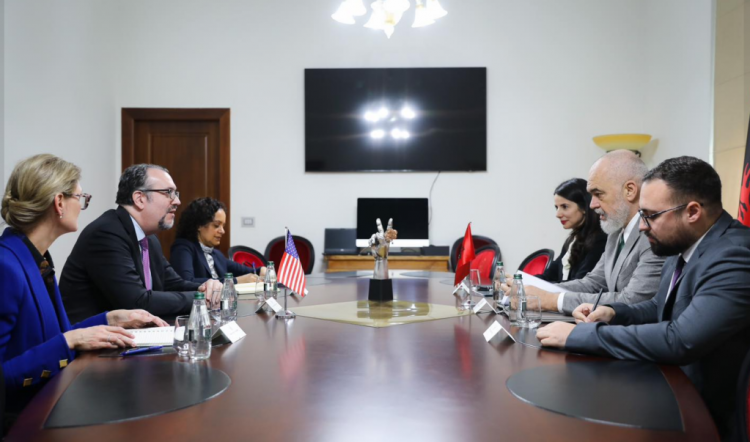 Takimi i Ramës me Zv/Ndihmës Sekretarin e Shtetit, ambasada e SHBA-së zbardh detaje nga diskutimet