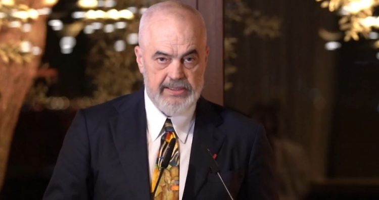Ambasadori i Rusisë nuk mori pjesë në darkën e fundvitit, kryeministri Rama: Ishte zgjedhja e rëndë e vendit të tij!