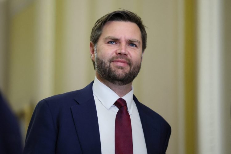 J.D Vance, profili i një prej nënpresidentëve më të rinj në moshë në historinë e vendit