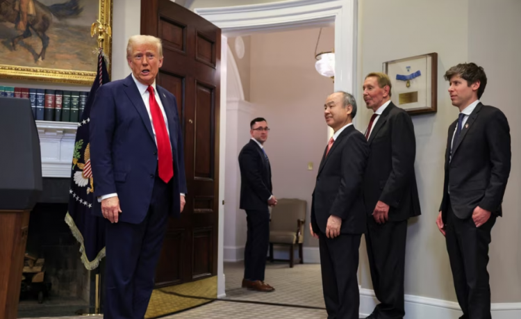 Presidenti Trump sinjalizon qëndrim agresiv në garën me Kinën mbi inteligjencën artificiale