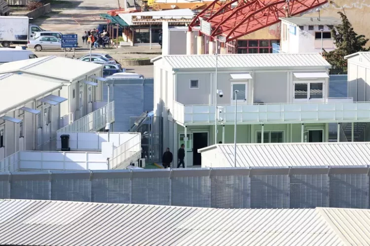 Emigrantët në Shqipëri/ ANSA: Refuzohen kërkesat për 43 prej tyre, nuk përmbushin kushtet…