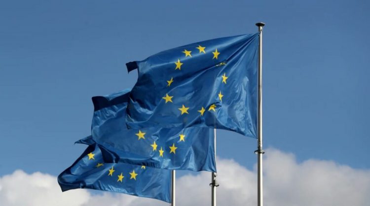 Eurodeputetët: Qasja e pabalancuar e BE-së ka ndikuar negativisht në dialogun Kosovë-Serbi