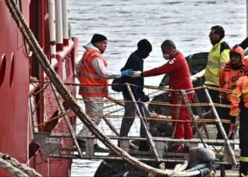 Marrëveshja me Italinë, anija italiane niset drejt Shëngjinit me 49 emigrantë në bord