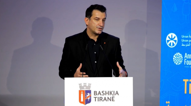 Shpallet logoja fituese e “Tirana, Kryeqyteti Mesdhetar i Kulturës e Dialogut”