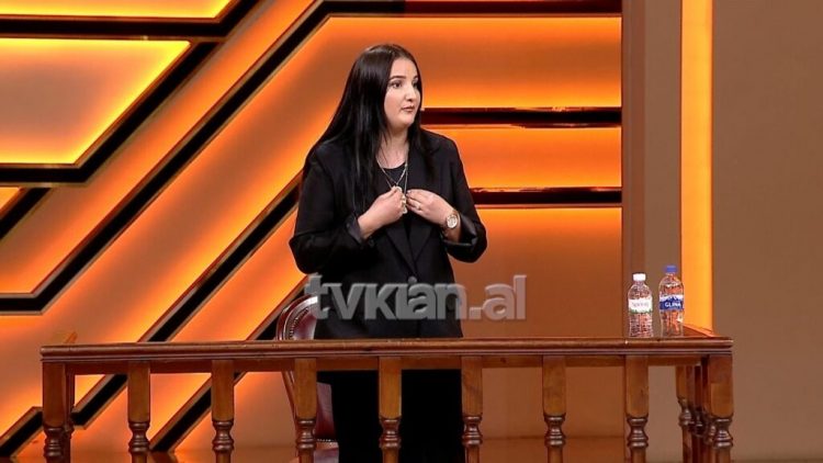 Fëmija lindi 1 muaj pas martese, Erista ngre akuza të rënda: Ajo e mashtroi babain tim, s’e ka me të! 