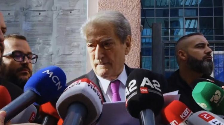 “Tao bëri arrestime me listë”, Berisha nxjerr përgjimet: Banda e Elbasanit i premtoi votat në këmbim të burgosjes së kundërshtarëve 