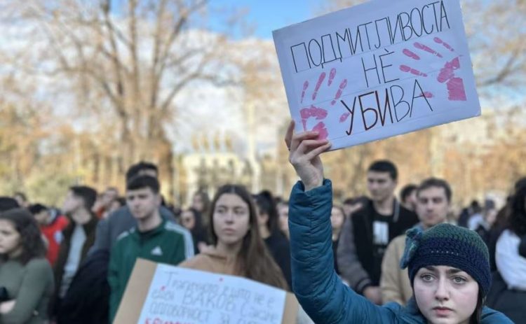 Shkup: Qytetarët në protestë, kërkojnë drejtësi për viktimat e aksidenteve rrugore