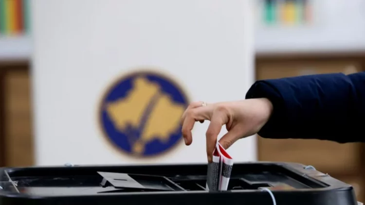 Zgjedhjet në Kosovë/ Associated Press: Prishtina, mes bisedimeve me Serbinë dhe ekonomisë së çalë