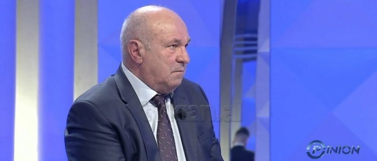 Sociologu Gëzim Tushe i ashpër me meshkujt: Egoizëm maskilist, i kthejnë gratë në pronë