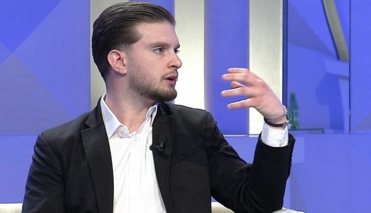 “Prit se je shumë i ri…”, Sekretari i Rinisë së PS-së: Na paragjykojnë prej moshës
