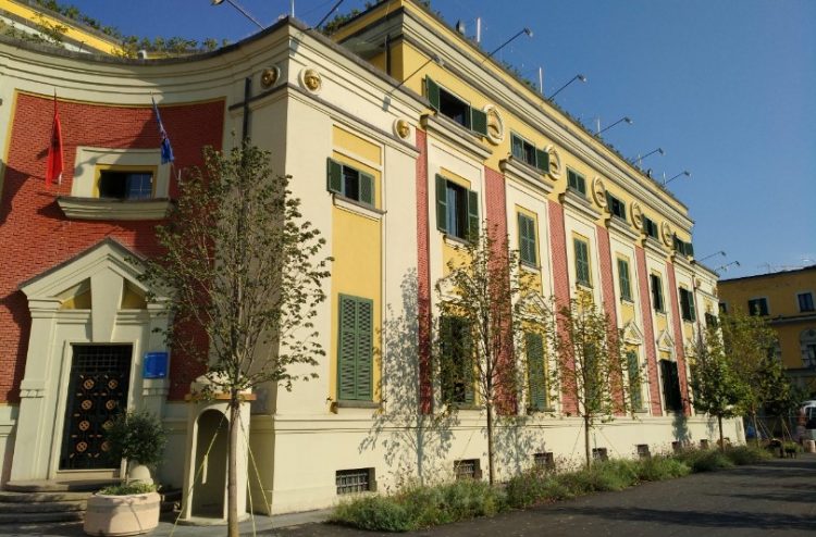 LISTA/ Bashkia Tiranë shpall 2,337 fituesit e fazës së parë për subvencionimin e kredive të buta