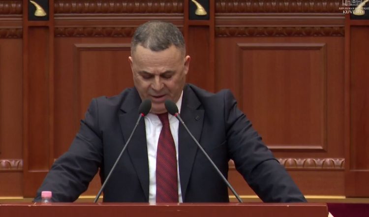 Dogjani: Rama ka nevojë për vizitë mjekësore se nuk është mirë nga koka/ Spiropali: Mos guxoni më të…