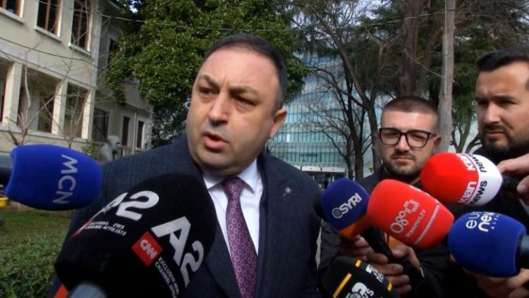 Mbështetësit e Veliajt para SPAK/ Ministri Hoxha: Ishin simpatizantë, nuk ishte lajmëruar si protestë!