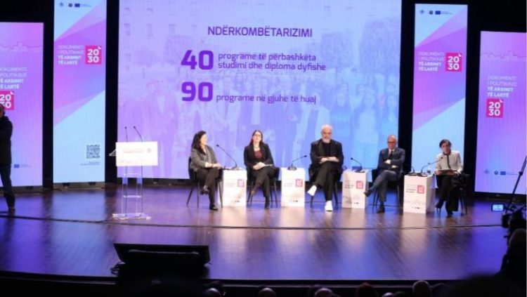 “UBT ishte si kamp refugjatësh”/ Rama: Sot ka një trajektore tjetër!