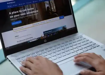 A t’u besojmë referencave online për hotele dhe restorante?