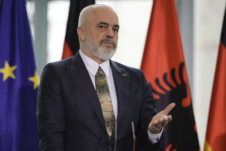 Nga marrëveshja e emigrantëve me Melonin tek investimet e dhëndrit të Trump në Shqipëri, Rama flet për median greke