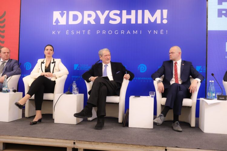 PD prezanton programin për mbrojtjen e familjes, Berisha: Paketa e Emergjencës do të varfërinë ekstreme!