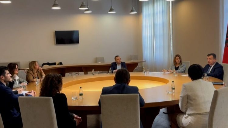 Balla takim me kontabilistët shqiptarë të Italisë, vlerëson rolin e tyre: Urë lidhëse mes dy vendeve