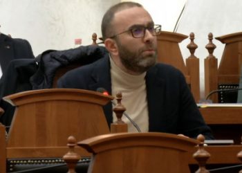 “Safet Bajri ka kërkuar të dëgjohet në Grupin e PS”, Bardhi: Rektori i Universitetit Bujqësor kërkoi strehim te ju
