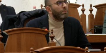 “Safet Bajri ka kërkuar të dëgjohet në Grupin e PS”, Bardhi: Rektori i Universitetit Bujqësor kërkoi strehim te ju