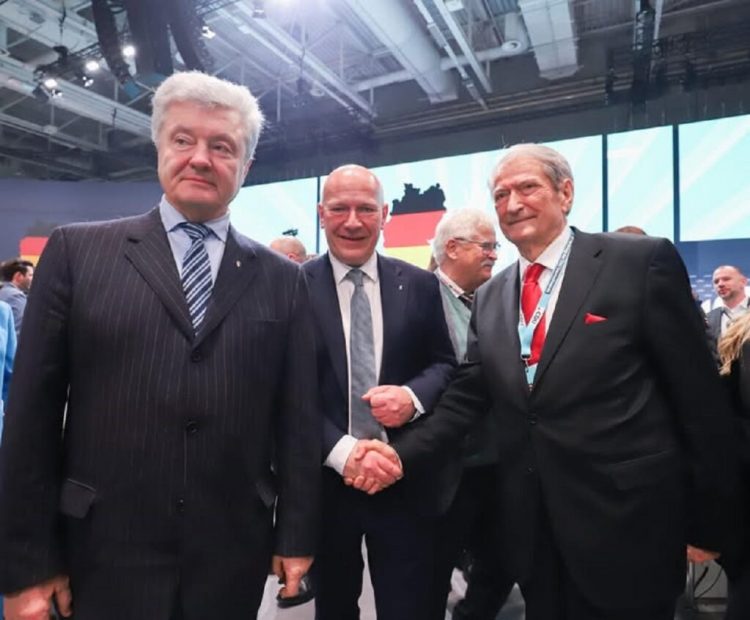 Berisha në Gjermani, takohet me ish-Presidentin ukrainas dhe kryebashkiakun e Berlinit 