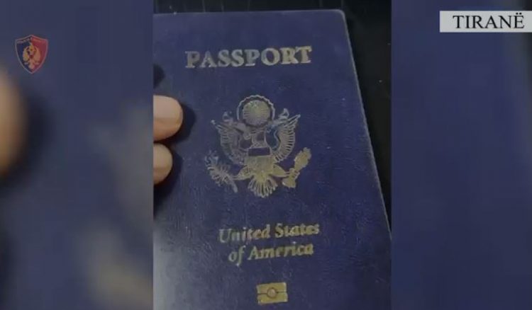 Emrat/ Falsifikonin dokumente, goditet grupi kriminal nga Shqipëria dhe Kosova, 6 të arrestuar 