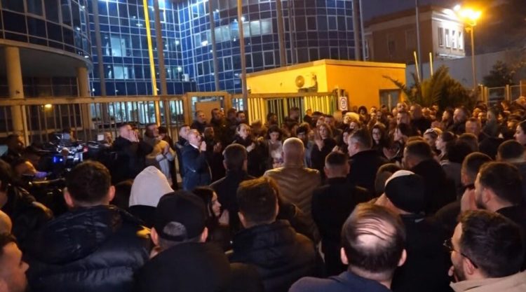 Protesta në mbështetje të Veliaj, AMP: Policia e Tiranës nuk mori masat e duhura, në hetim 4 zyrtarë 