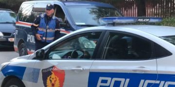 Tentoi të rrëmbente 15-vjeçaren, ndalohet nga policia 30-vjeçari