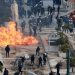 Protestat në Greqi/ Molotov, zjarre dhe gaz lotsjellës në Athinë, ka edhe të plagosur 