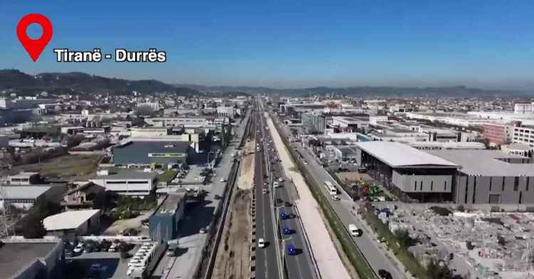 Rama publikon pamjet nga autostrada Tiranë-Durrës: Projekt i rëndësishëm, punimet po avancojnë 