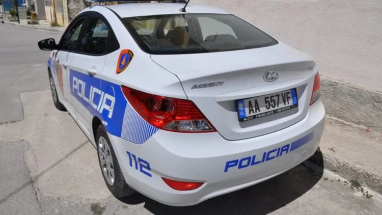 Vendosi pajisje gjurmuese në banesën e së fejuarës për shkak të xhelozisë, policia arreston 30-vjeçarin në Lezhë